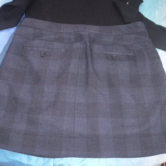 outfit - sweater with pearls and pleated Tartan skirt size 12 US - Picture 5 of 9